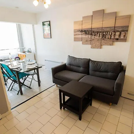 T2 Cabine, 4 Pers, Piscine, Parking, Proche